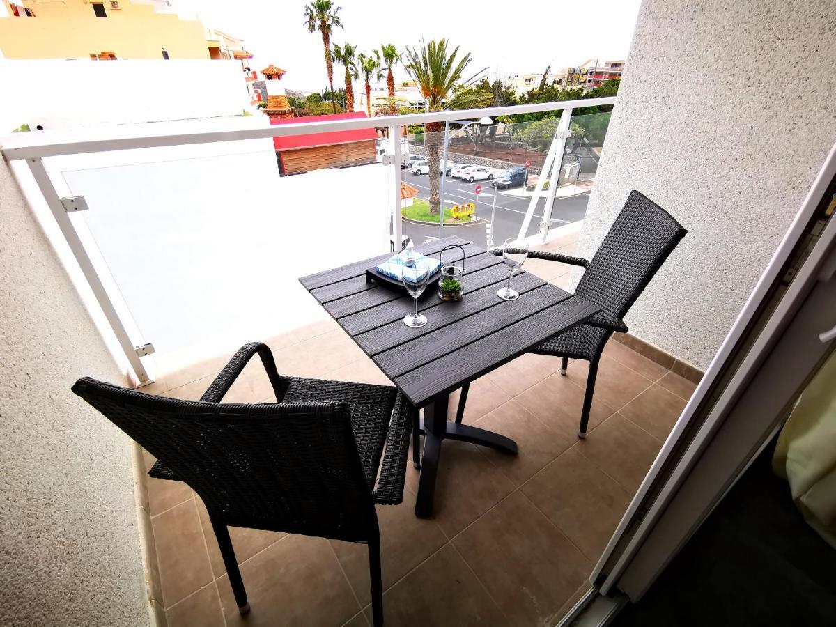 Relax In Costa Adeje Apartment Exterior photo